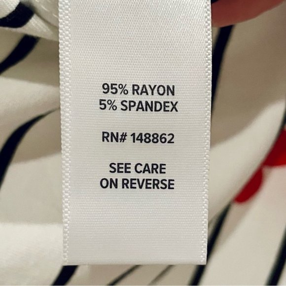 Torrid Supersoft Candy Hearts Striped Short Sleeve Crew Neck Top | Size 0/L - Picture 12 of 14